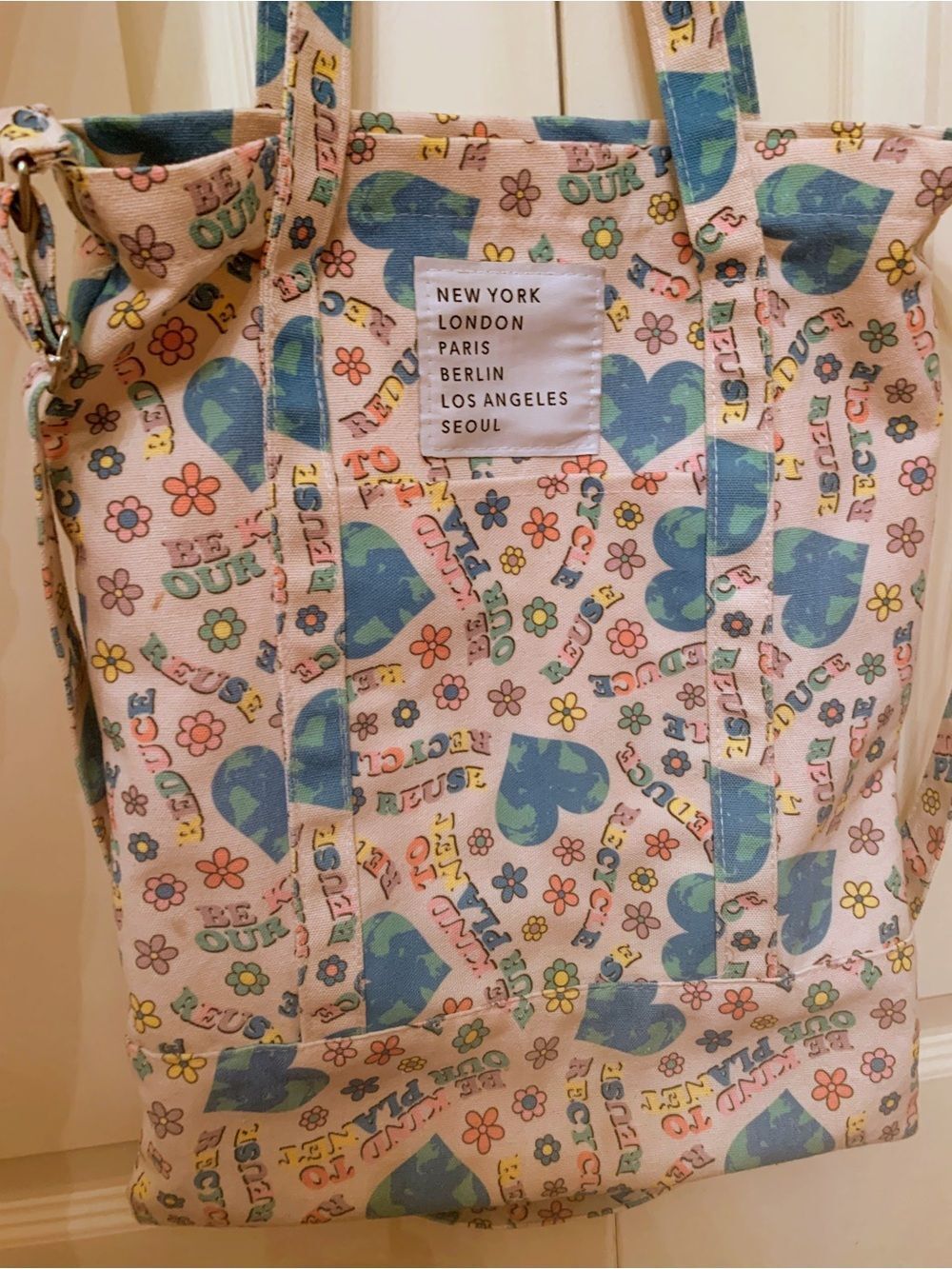 “Be Lind to Our Plant” Recycle Canvas Heart Print Tote Bag in Cream and Blue